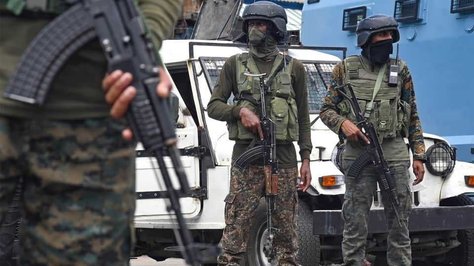 Independence Day eve: High alert in Jammu and Kashmir three tier security in valley