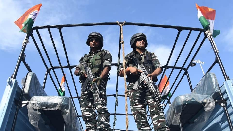 Independence Day eve: High alert in Jammu and Kashmir three tier security in valley