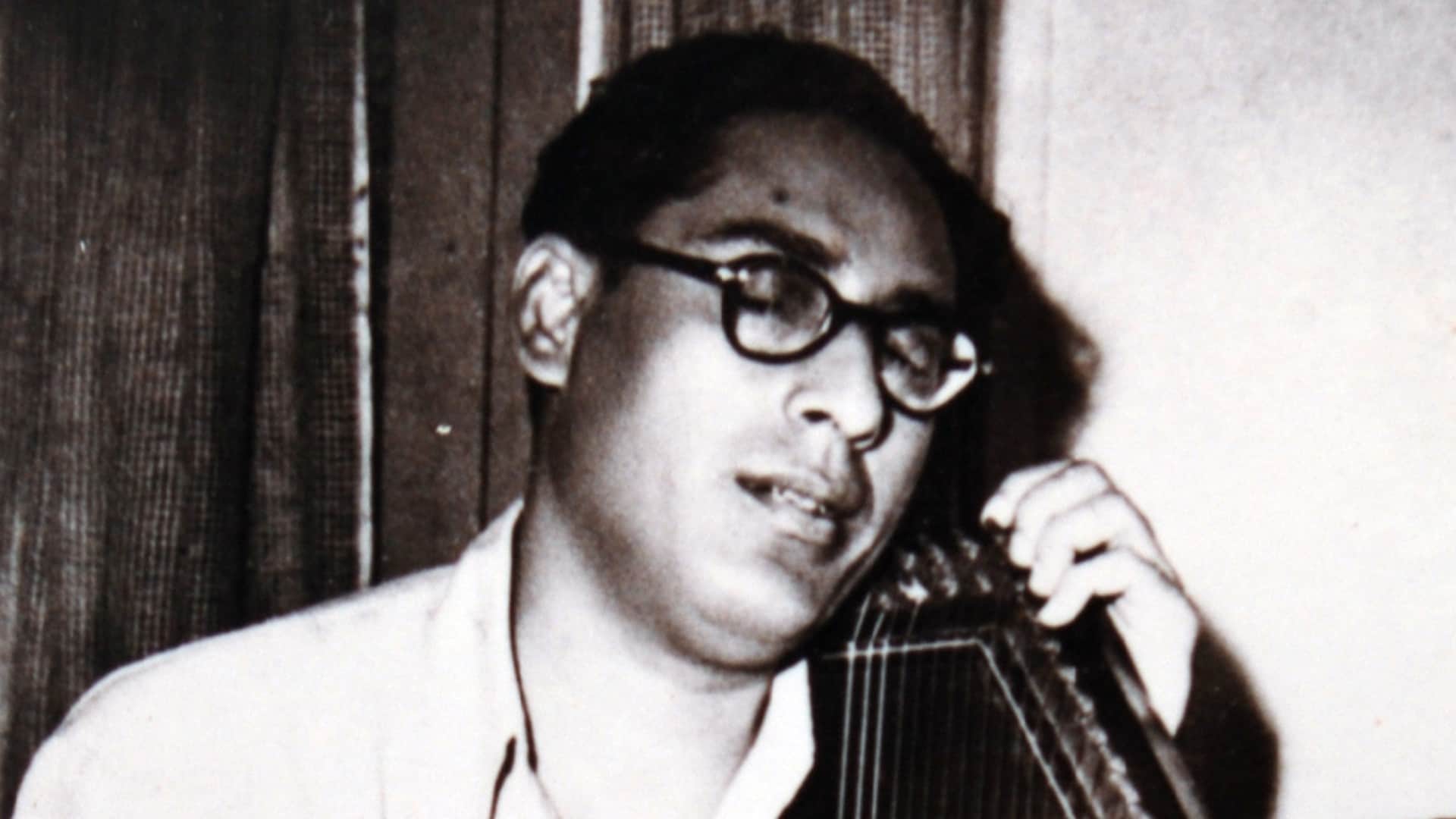 Ustad Amir Khan birth anniversary know unknown facts about Indian vocalist founder of Indore gharana his songs