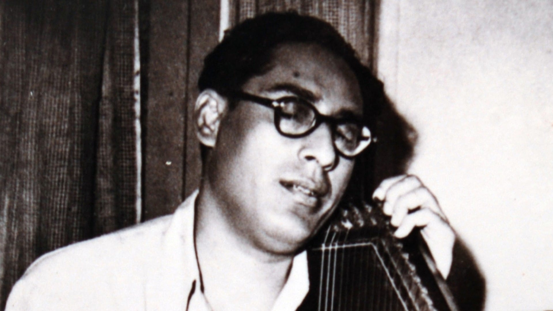Ustad Amir Khan birth anniversary know unknown facts about Indian vocalist founder of Indore gharana his songs