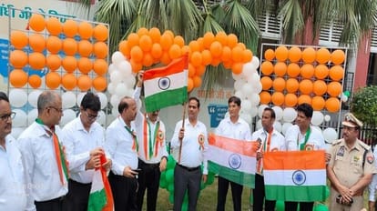 Independence Day 2023: शाहजहांपुर में धूमधाम से मना स्वतंत्रता दिवस, बदायूं-पीलीभीत में शान से लहराया तिरंगा Independence Day celebrated in Shahjahanpur
