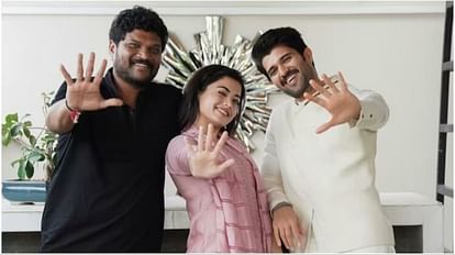 Vijay Deverakonda rashmika Mandanna get Together to Celebrate 5 years of Geetha Govindam