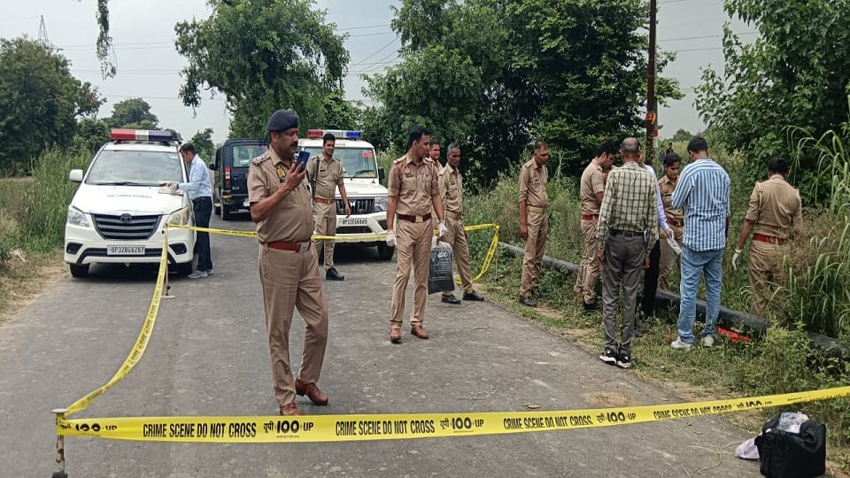 husband strangled wife to death Suspecting illicit relationship in agra