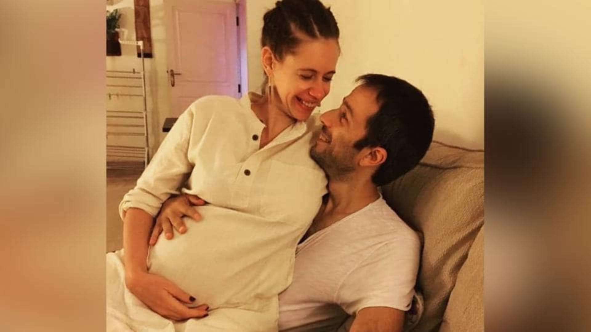 Actress who opted for Live In Relationship After Marriage divorce Malaika Arora Kalki Kochlin rashmi desai