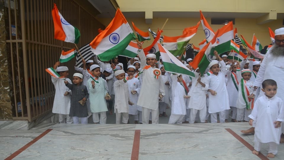 People of Moradabad participated in Maa Tujhe Pranam program