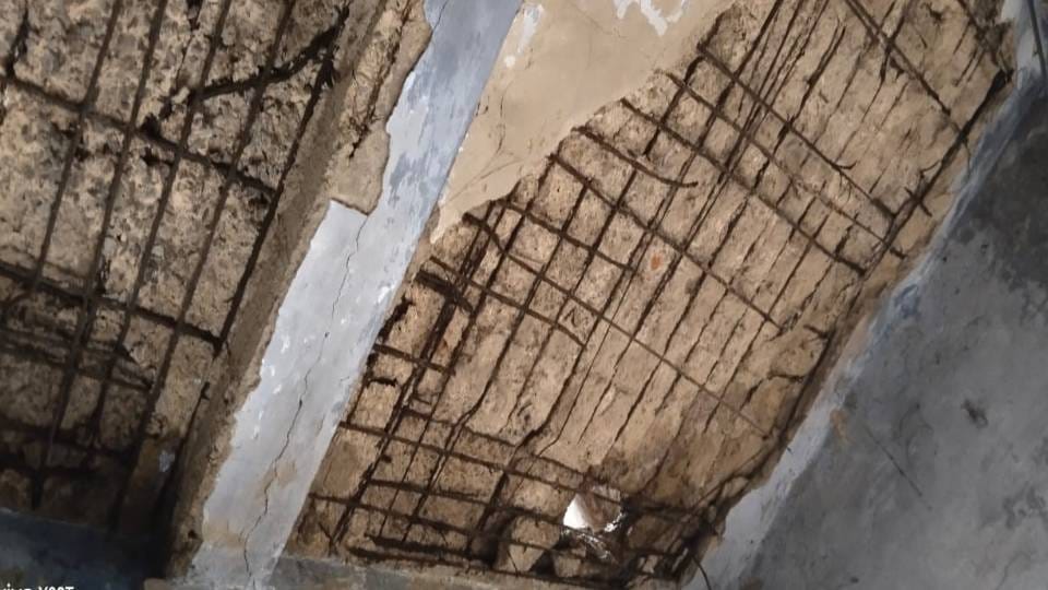 more than two hundred buildings in dilapidated condition in Mathura Vrindavan Municipal Corporation area