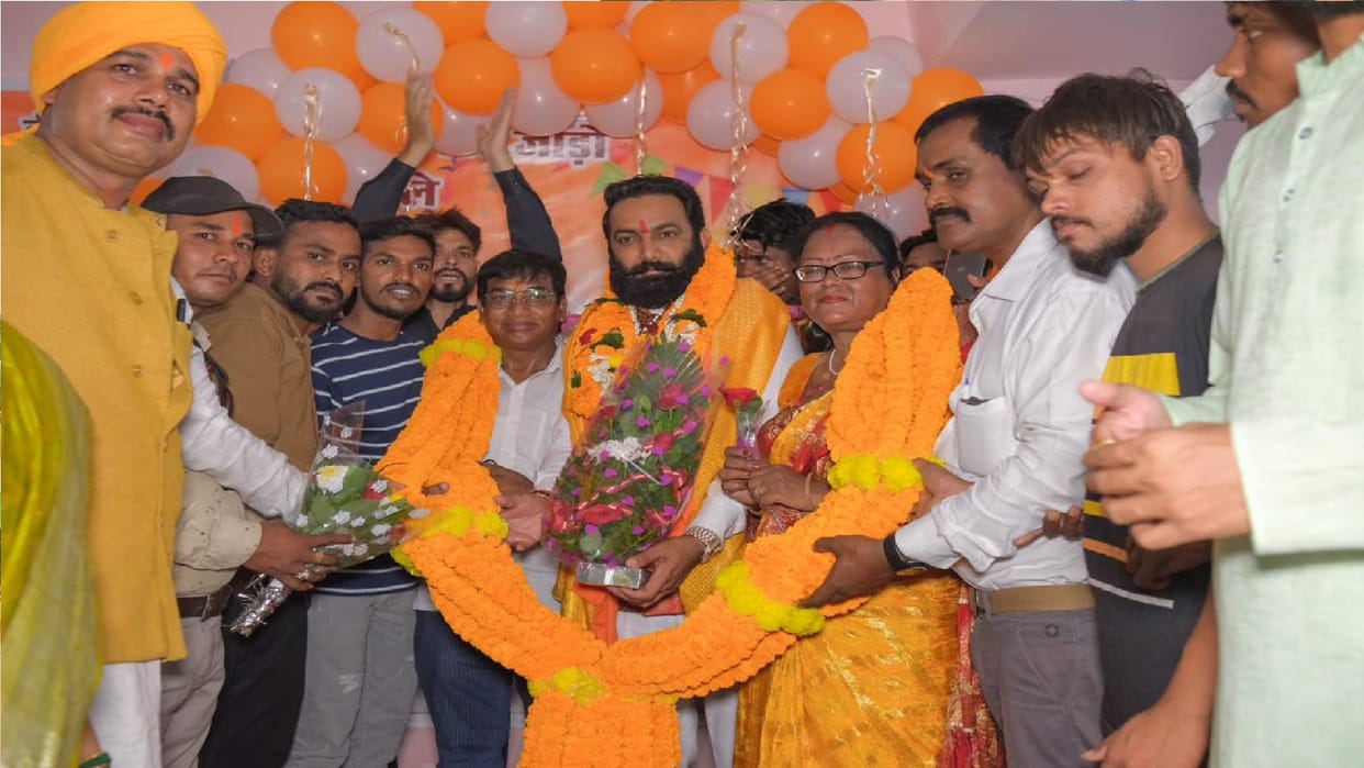 36 Sarvasamaj honored Karni Sena State President Virendra Singh in Raipur