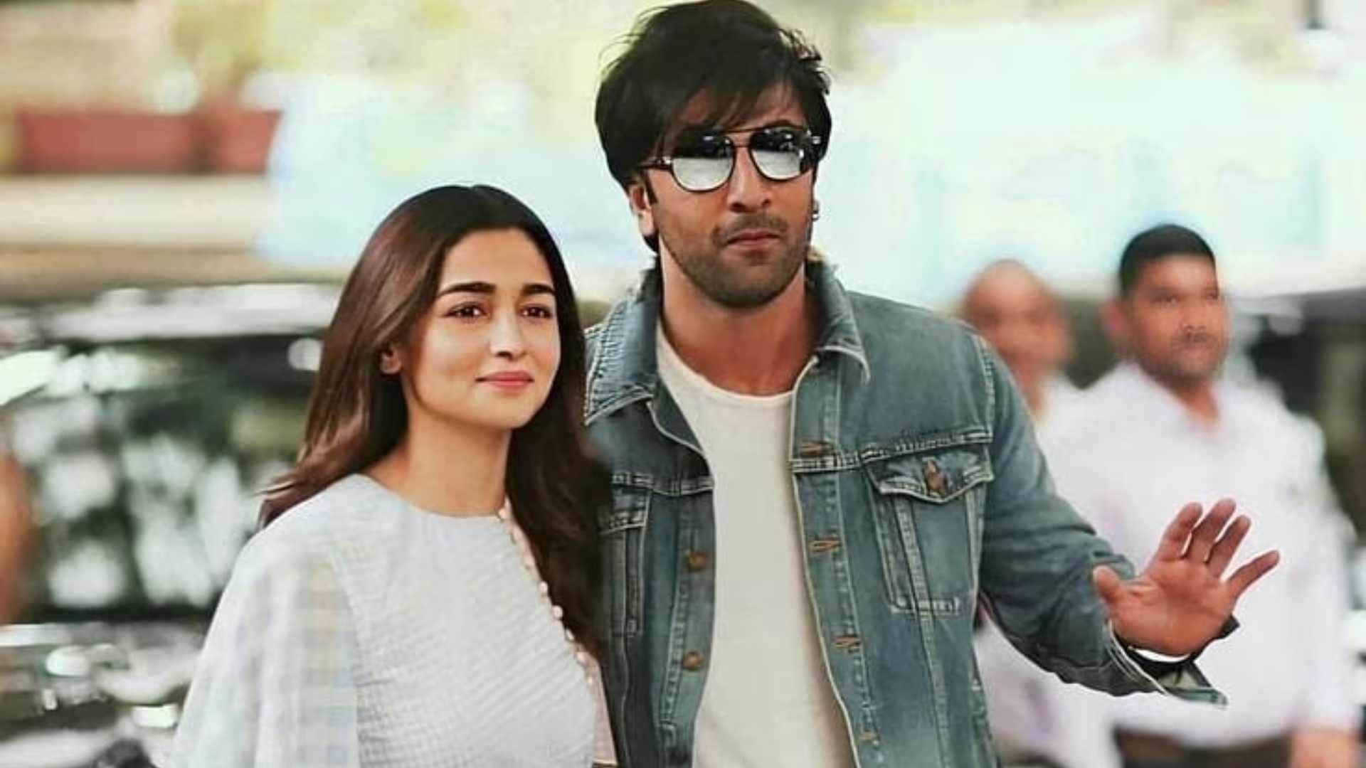 Ranbir Alia Video actor appeared to be disrespecting her viral clip make netizens furious