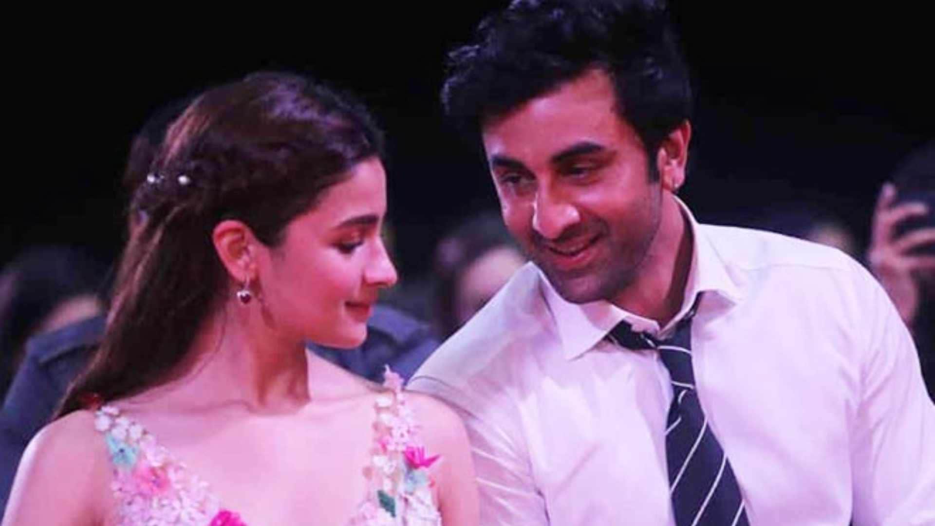 Ranbir Alia Video actor appeared to be disrespecting her viral clip make netizens furious