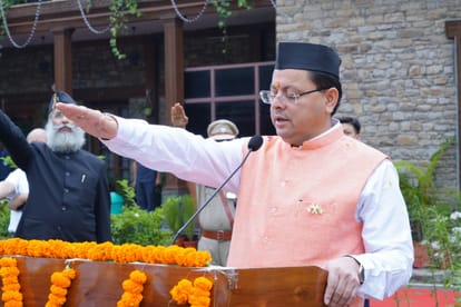 Independence Day 2023 CM Pushkar Singh Dhami hoisted the flag administered the oath of national unity