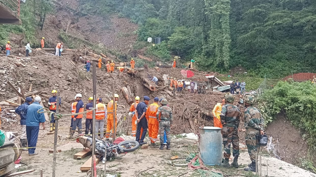 Himachal Weather Today temple collapsed in landslide in Shimla many Dead bodies found