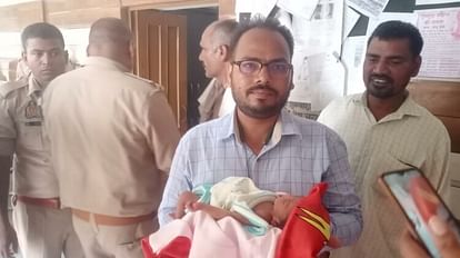 Meerut: newborn baby found on Delhi-Meerut Expressway, LNT supervisor adopted