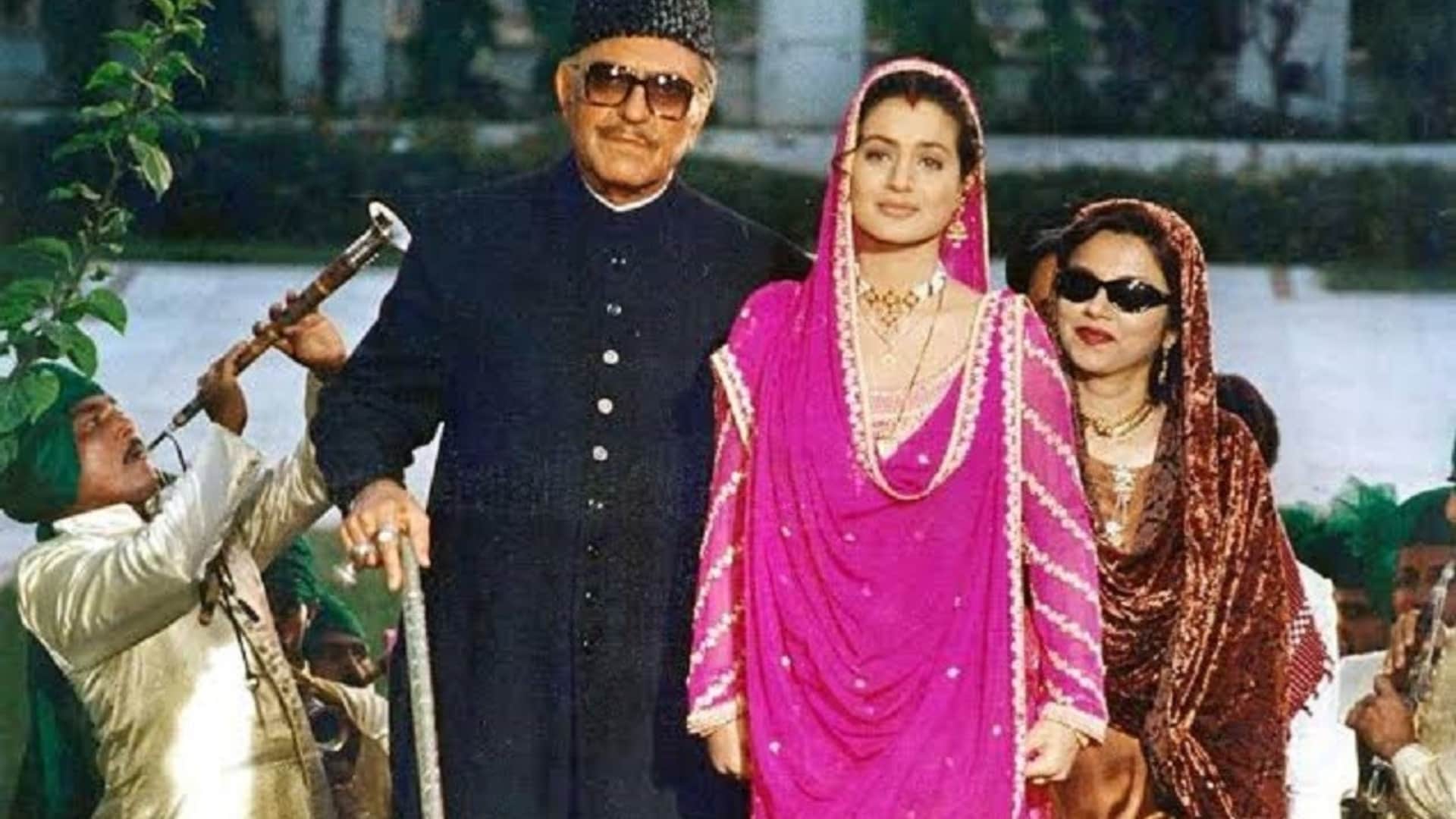 Gadar 2 remembered religious stars Amrish Puri Om Puri Vivek Shauq glimpse also made in sunny deol film sequel