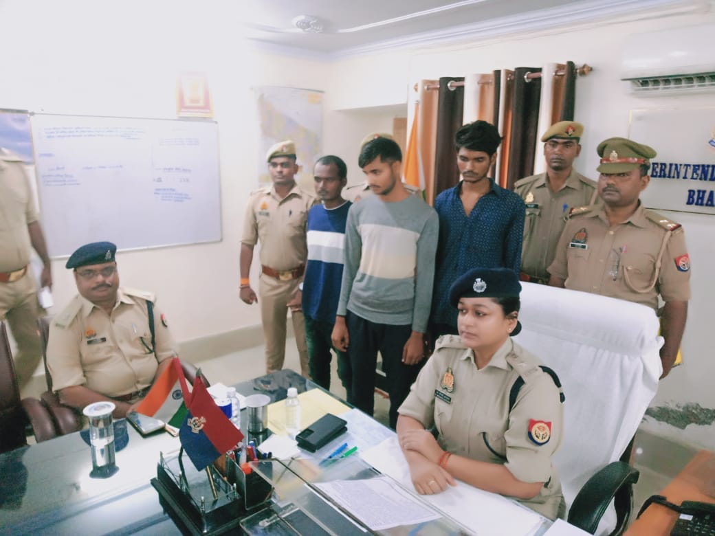 Anurag Murder case due to borrowed money friends killed him bhadohi police arrested three people