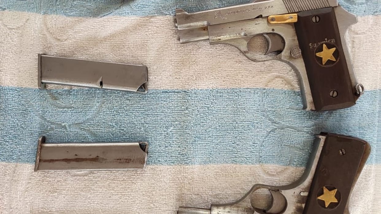 BSF seized pistol, magazine and live cartridges from India-Bangladesh border