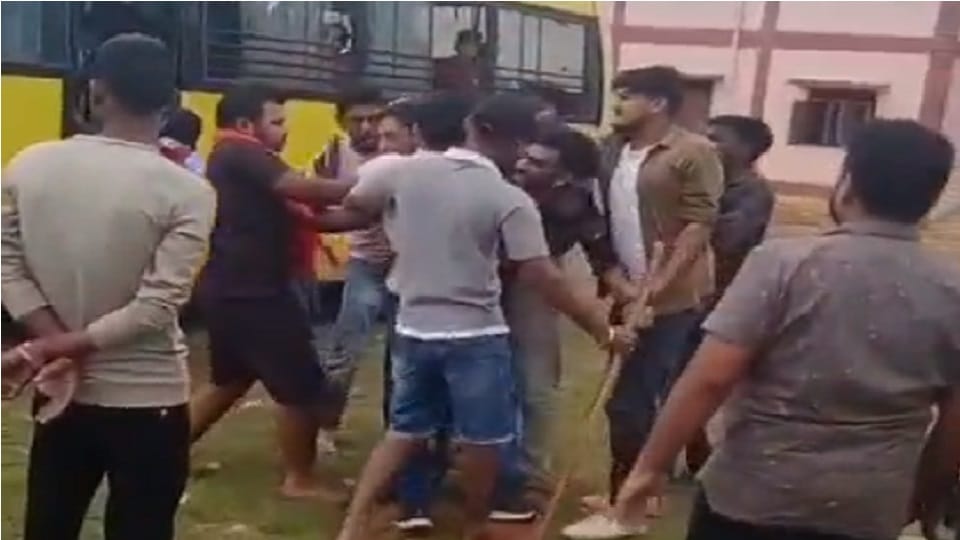 People thrashed a schoolboy with sticks after getting him off bus In Surguja