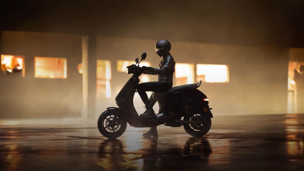 Ola new SOne Pro is better or Ather 450X is better option, know motor battery features and price details