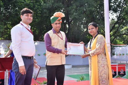 Independent Day 2023: Independence Day celebrated with pomp, immortal martyrs remembered