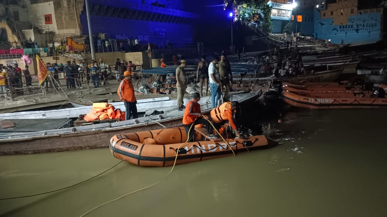Accident during Ganga Aarti devotee from Andhra Pradesh drowned in  Ganges while trying to board boat,