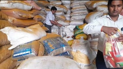 team of Food Safety Department raided spice factory and seized goods worth twenty seven lakhs In Mathura