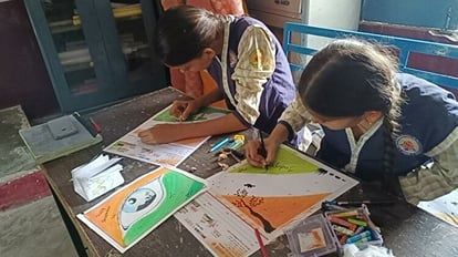 मां तुझे प्रणाम: 10 स्कूलों में हुई चित्रकला प्रतियोगिता, विद्यार्थियों ने कागज पर उकेरे कल्पनाओं के रंग Painting competition held in 10 schools