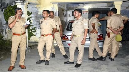 Seven policemen including inspector suspended after robbery case in budaun