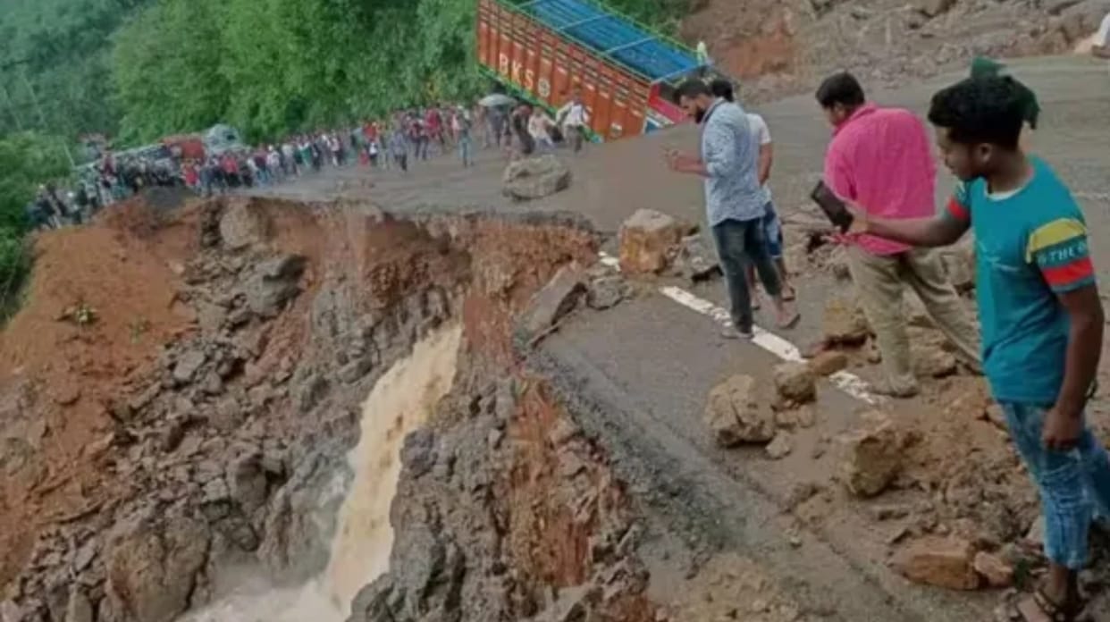 Landslides block highway in Manipur, at least 500 trucks stranded