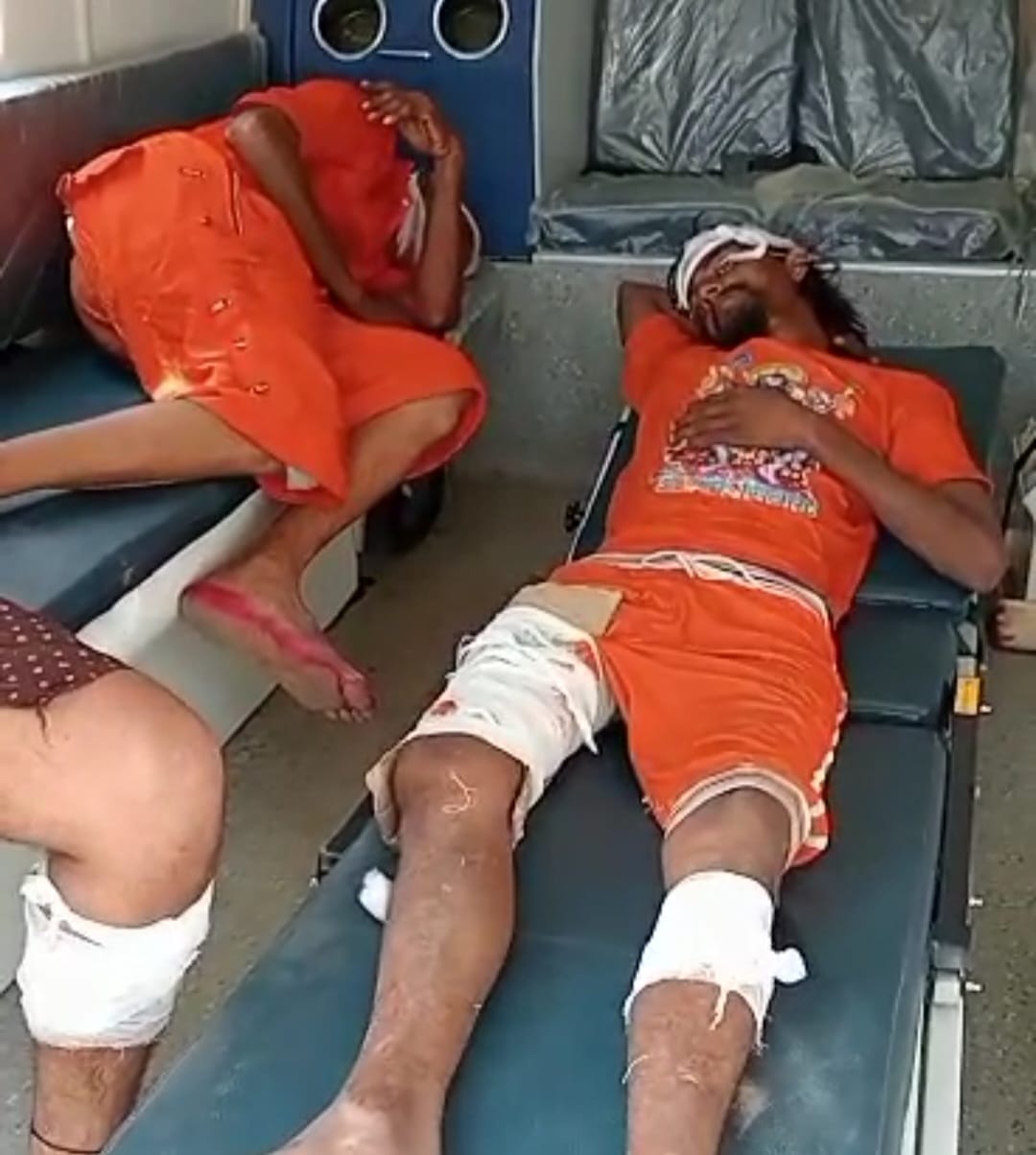Bihar News : Auto carrying Kanwariyas collided with a bus; many injured.bihar police