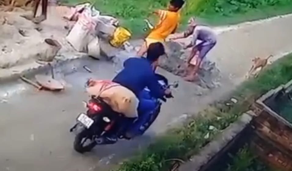 Bihar Police failed to stop crime against women : after killing wife husband taken away by bike locked in sack