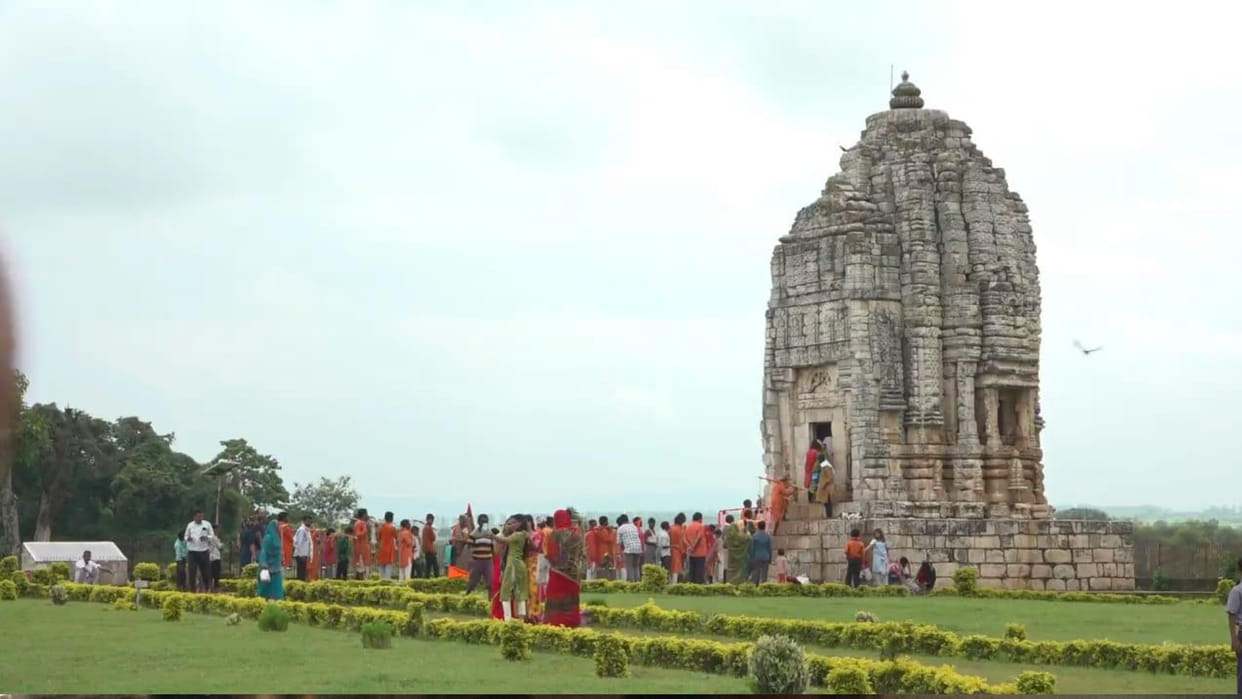 Sawan 2023: Dindori Runmukteshwar Shiva temple is built on the tomb of a dog
