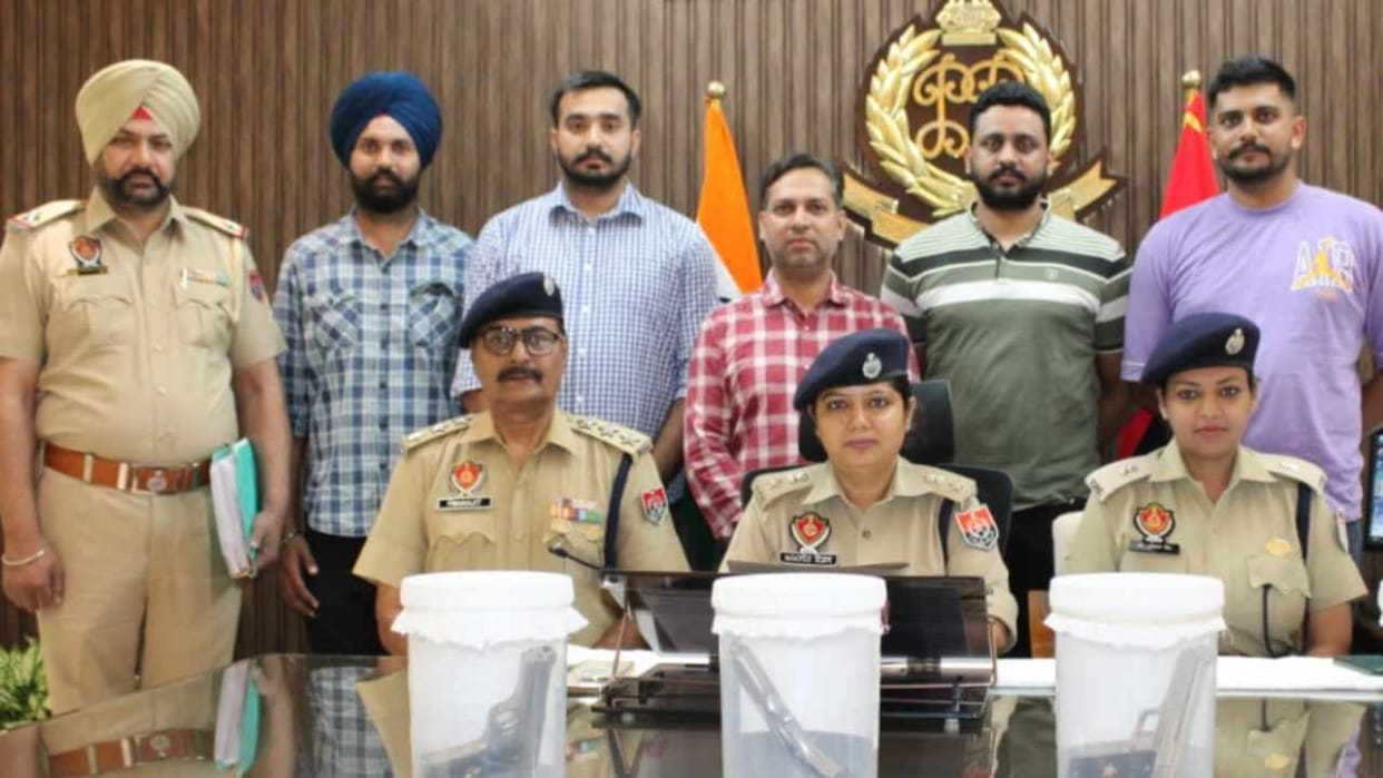 Khanna police busted interstate arms smuggling gang