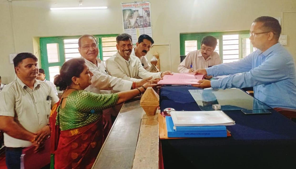 Bageshwar By-Election: Basant Kumar filed nomination from opposition five filed papers from Ukd