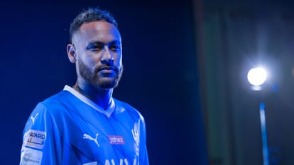 Neymar Joins al Hilal club Perks he will receive Saudi Arabia Private plane Bentley Aston Martin Lamborghini