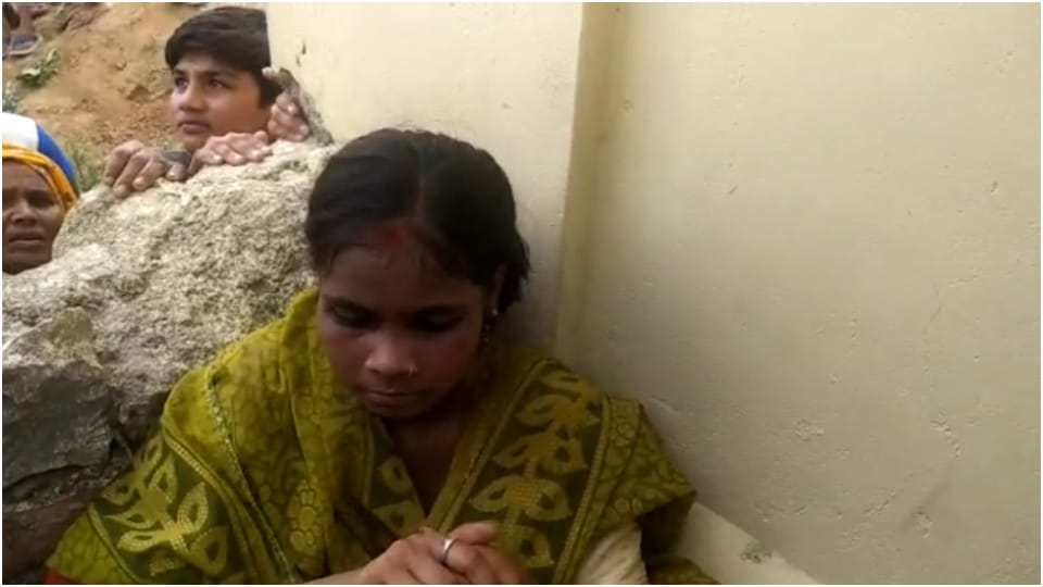 Unidentified woman slit the neck of  school girl in Sawai Madhopur News