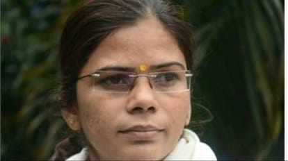 Angered by SP leader's indecent remarks, Dr. Richa Singh sent letter to CM Yogi and DGP, demanding FIR