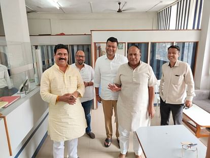 Indore:समंदर पटेल का काफिला बदनावर से निकला तो शेखावत के कांग्रेस में जाने की अफवाह उड़ी When Samandar Patel's convoy left from Badnawar, the rumor of Shekhawat joining Congress