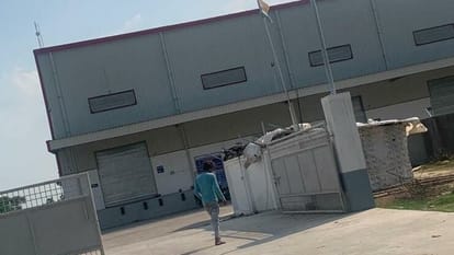 Scam: IAS's father built a warehouse on government land
