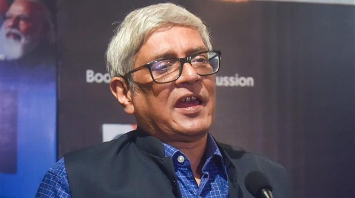 PM's Economic Advisory Body Chief Clarifies New Constitution Remarks
