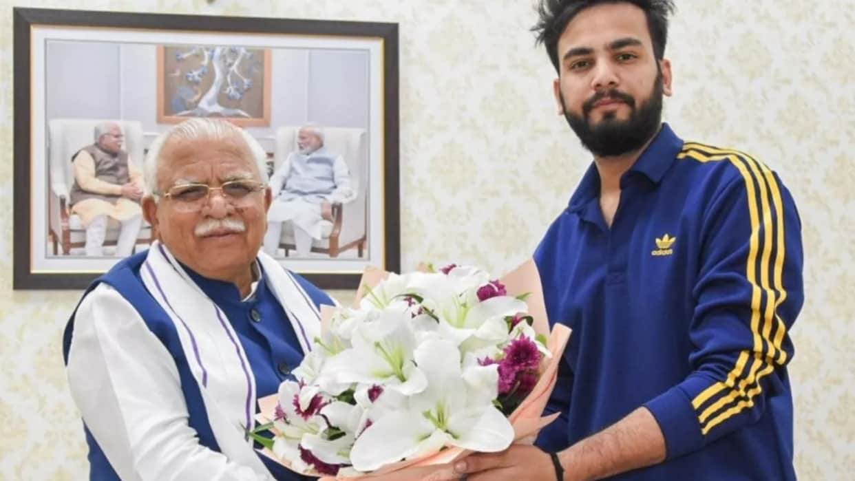 Bigg Boss Ott 2 Winner elvish Yadav meets Haryana Cm Manohar lal khattar read full details inside