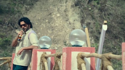 Guns And Gulaabs Review in Hindi by Pankaj Shukla Raj & DK Dulquer Salman Rajkumar Rao Gulshan Adars T J Bhanu