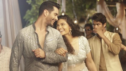 Ghoomer Review in Hindi by Pankaj Shukla Abhishek A Bachchan Saiyami Kher Shabana Azmi Angad Bedi R Balki