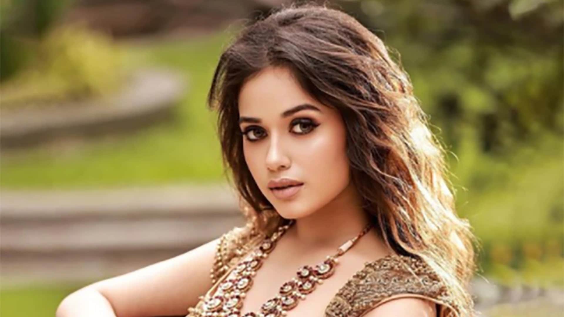 Actress become famous at very Young age Jannat Zubair Rahmani Avneet Kaur Erica Fernandes