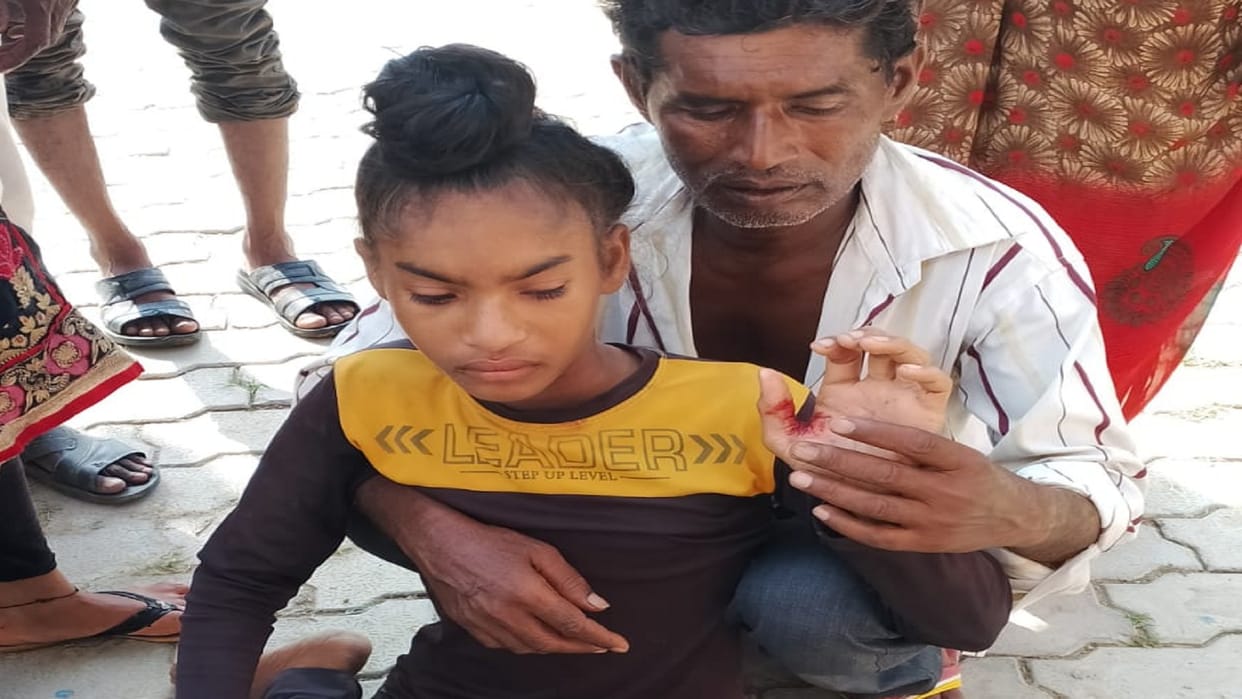 Tried to sacrifice a teenager, put a sword on his neck, ran away on seeing his mother and sister