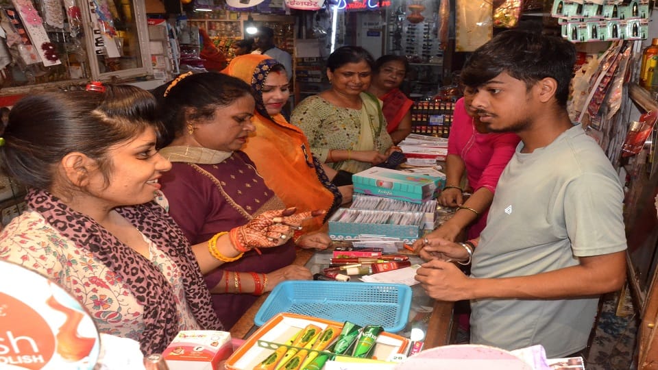 Women celebrated Sinjara a day before Hariyali Teej