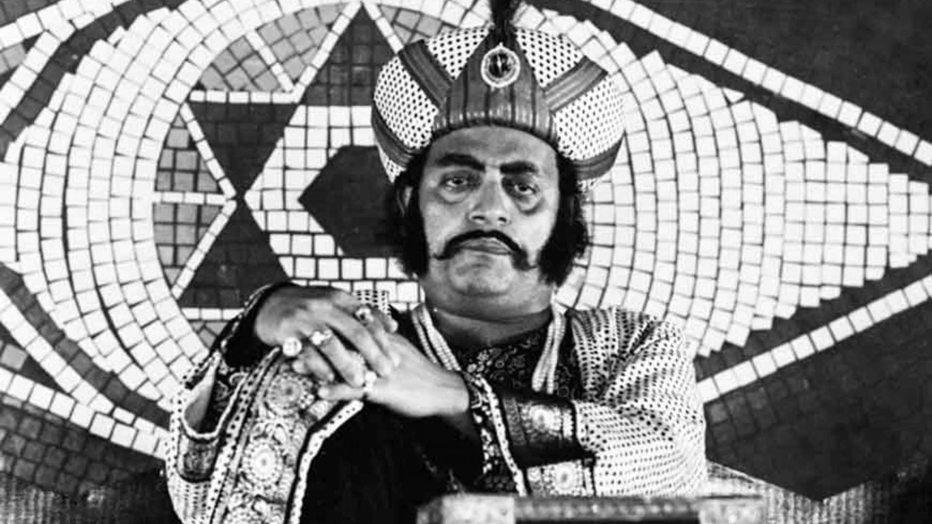 Utpal Dutt Death Anniversary know filmy career struggle and Lesser known facts about the legendary actor
