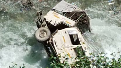 Accident near Gangotri Highway Uttarkashi one injured due to utility accident search for missing one