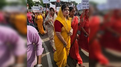 Strike of supporters of Archana Guddu Singh after Lalita Yadav got ticket in Chhatarpur