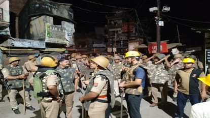 Uproar in Shishgarh over religious remarks in Bareilly