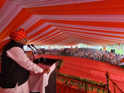 Deputy CM Brajesh Pathak retaliated on samajwadi party Akhilesh Yadav statement in ballia
