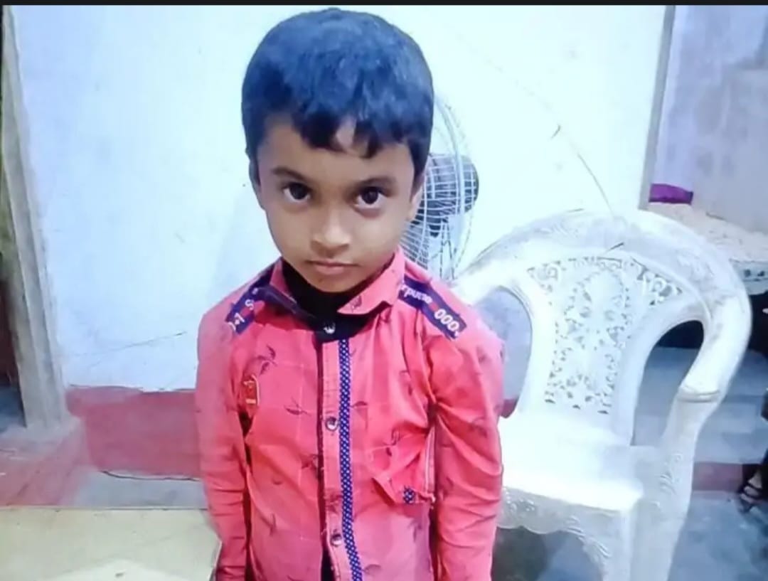 Bihar News : Murder of innocent student in private school hostel of Gopalganj.bihar police
